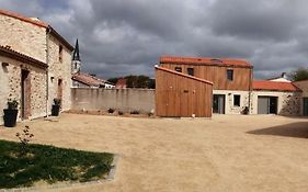 La Borderie - Maison Des Randonnees - Gîte De Groupe