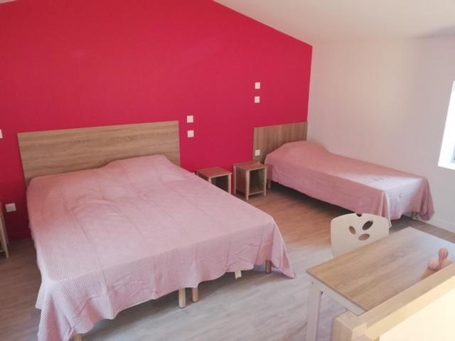 LA BORDERIE - MAISON DES RANDONNEES - Gîte de groupe Vairé Extérieur photo